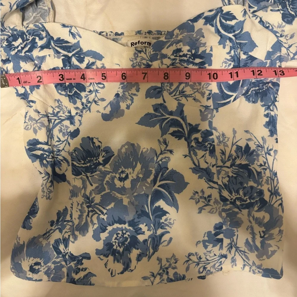 Women’s  Reformation Reign Top in Olympia size 2 - Picture 5 of 15